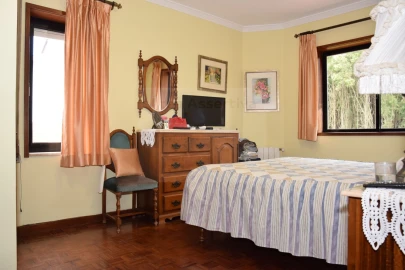Moradia T6 para Venda em Mafamude e Vilar do Paraíso