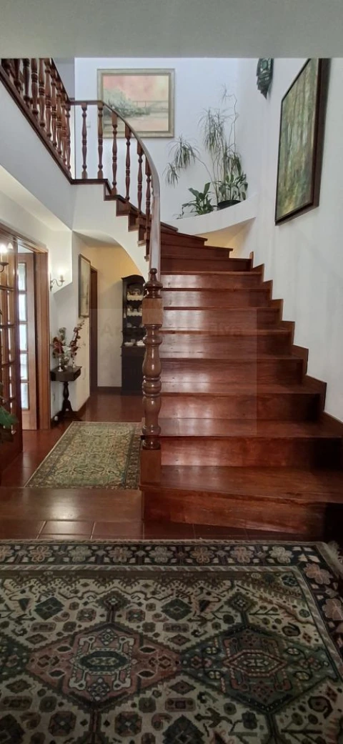 Moradia T6 para Venda em Mafamude e Vilar do Paraíso