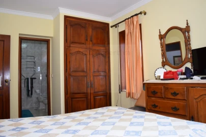 Moradia T6 para Venda em Mafamude e Vilar do Paraíso