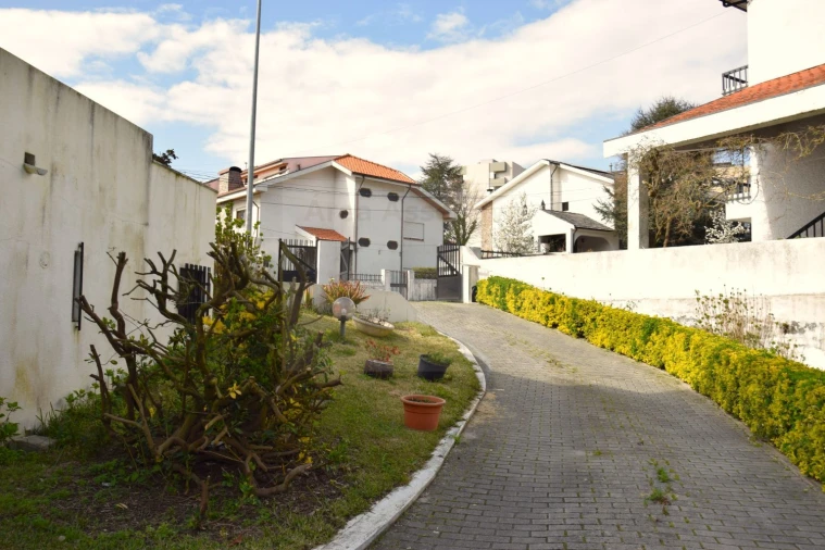 Moradia T6 para Venda em Mafamude e Vilar do Paraíso Foto 44