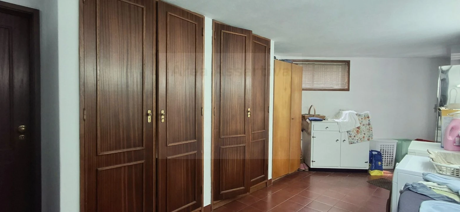 Moradia T6 para Venda em Mafamude e Vilar do Paraíso Foto 30