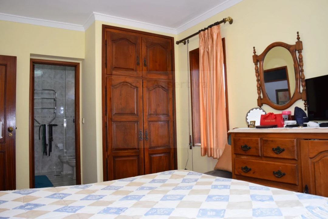 Moradia T6 para Venda em Mafamude e Vilar do Paraíso Foto 26