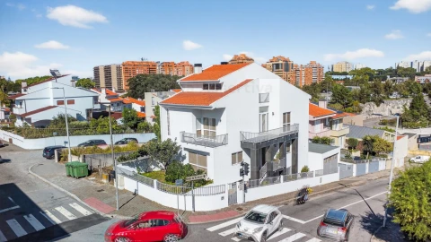 Moradia T5 para Venda em Canidelo