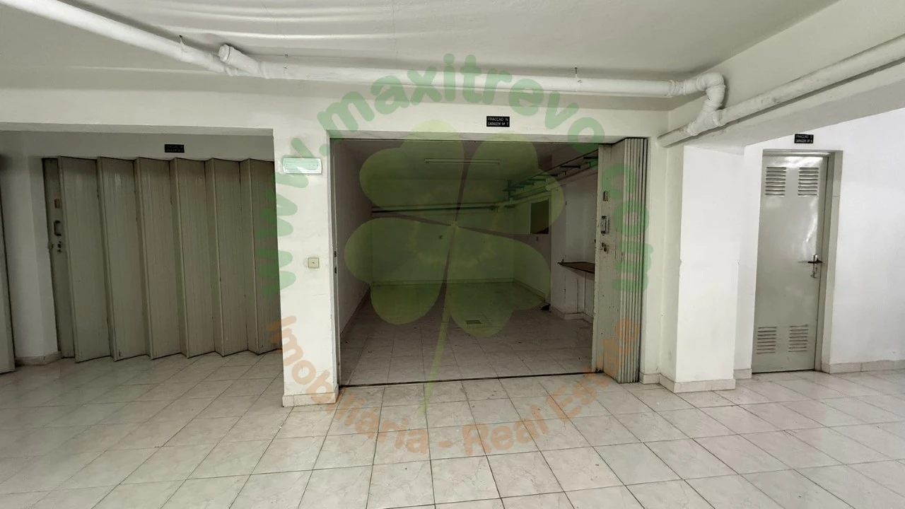 Garagem para Arrendamento em Charneca de Caparica e Sobreda Foto 4