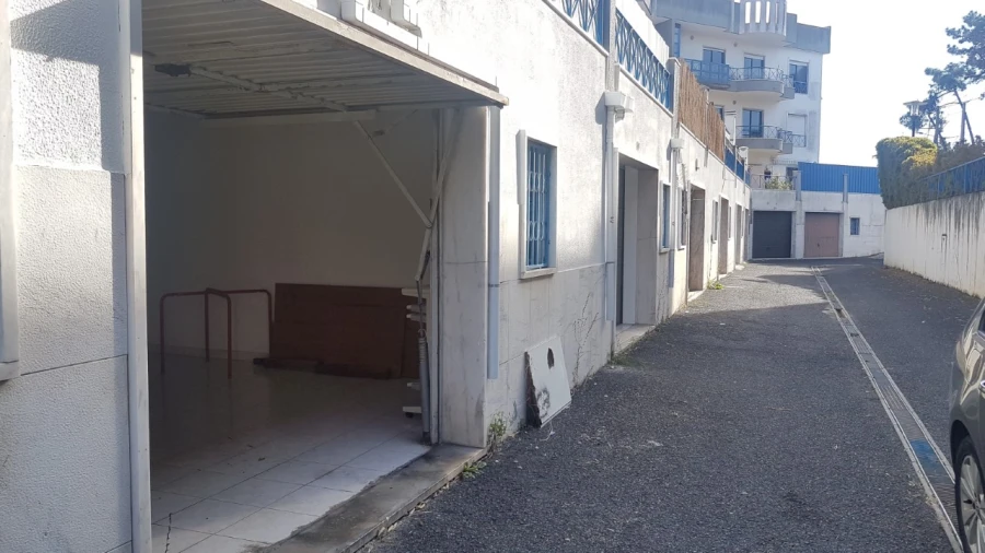 Garagem para Arrendamento em Charneca de Caparica e Sobreda Foto 6