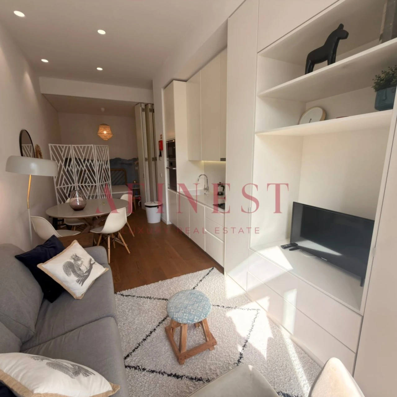 Apartamento T1 para Arrendamento em Santa Maria Maior Foto 17