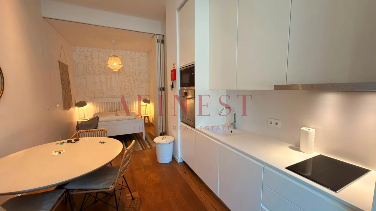 Apartamento T1 para Arrendamento em Santa Maria Maior Foto 3