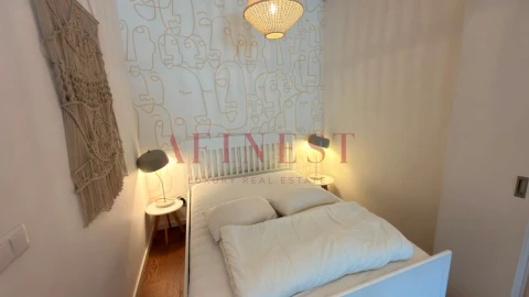 Apartamento T1 para Arrendamento em Santa Maria Maior