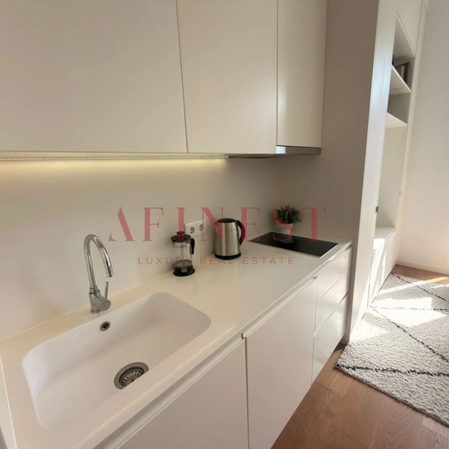 Apartamento T1 para Arrendamento em Santa Maria Maior Foto 9