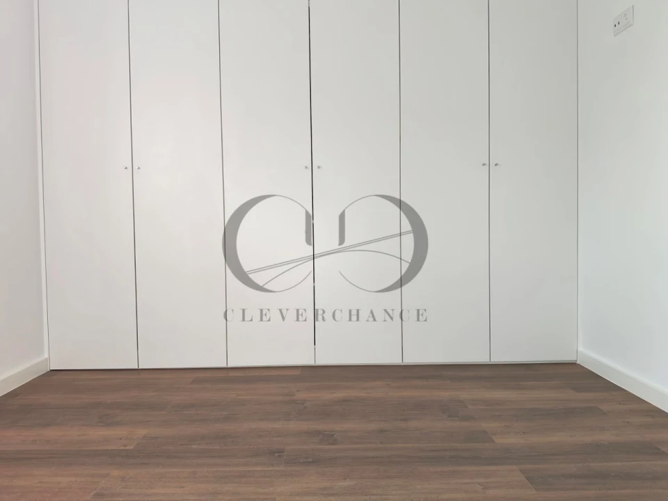 Apartamento T2 para Venda em Ramalde Foto 11