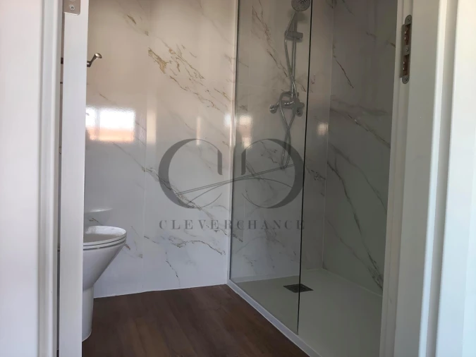 Apartamento T2 para Venda em Ramalde Foto 12