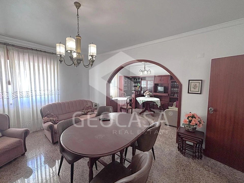 Apartamento T2 para Venda em Algueirão-Mem Martins Foto 8