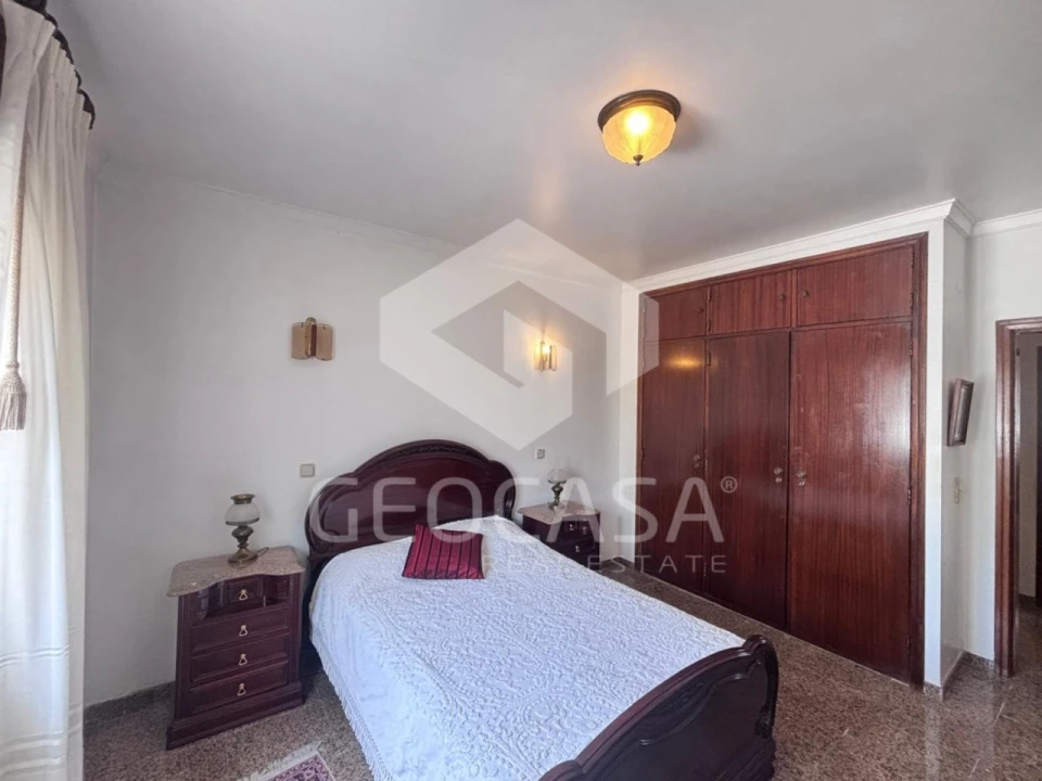 Apartamento T2 para Venda em Algueirão-Mem Martins Foto 15