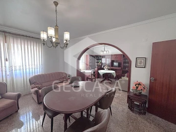 Apartamento T2 para Venda em Algueirão-Mem Martins