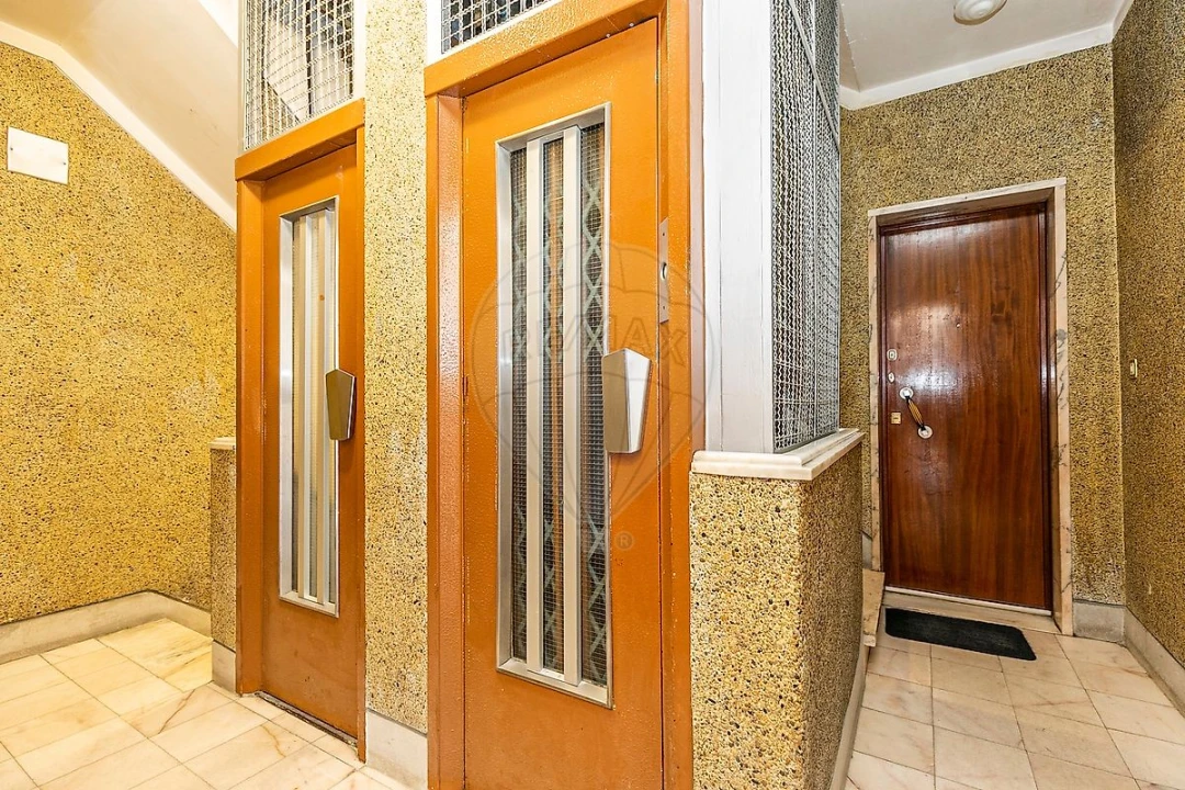 Apartamento T1 para Arrendamento em Avenidas Novas Foto 20