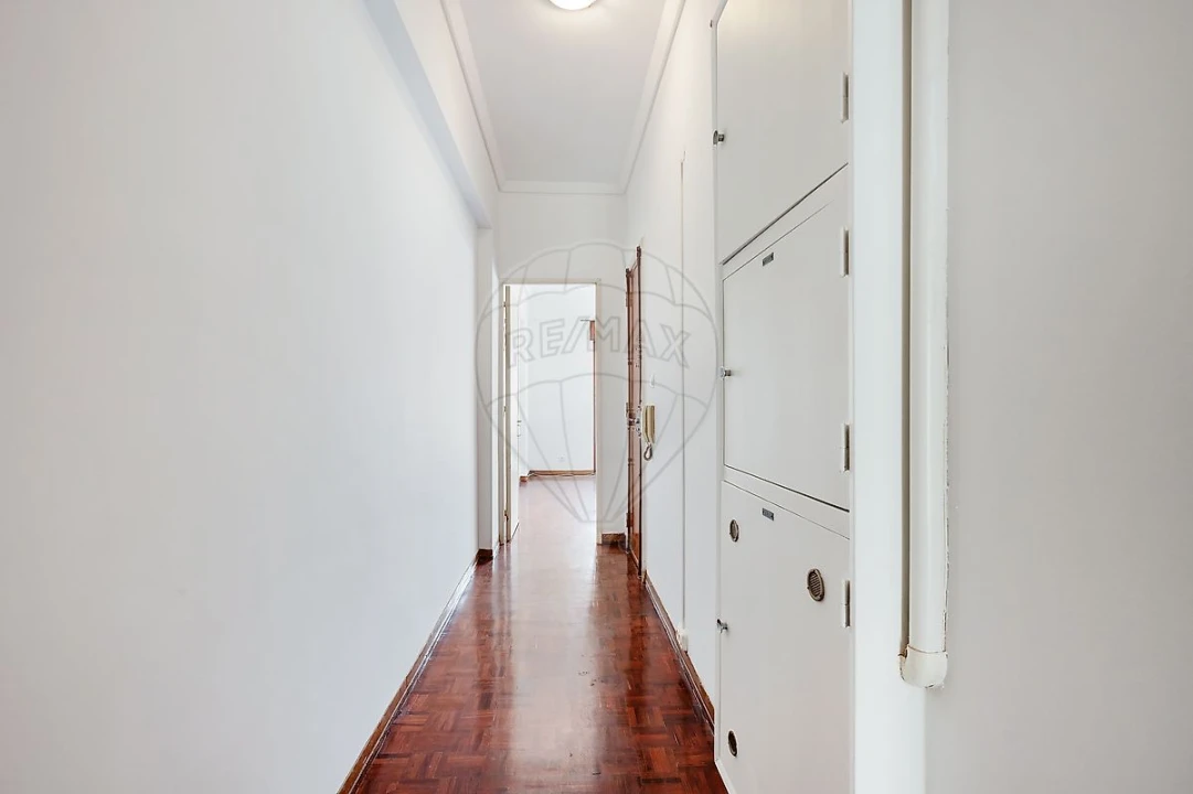 Apartamento T1 para Arrendamento em Avenidas Novas Foto 19