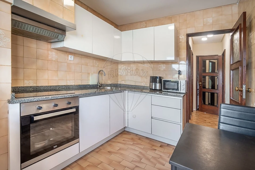 Apartamento T2 para Venda em Mafamude e Vilar do Paraíso Foto 15