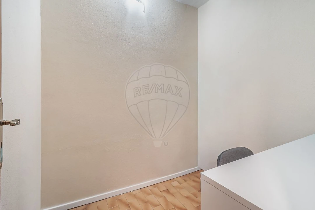 Apartamento T2 para Venda em Mafamude e Vilar do Paraíso Foto 14