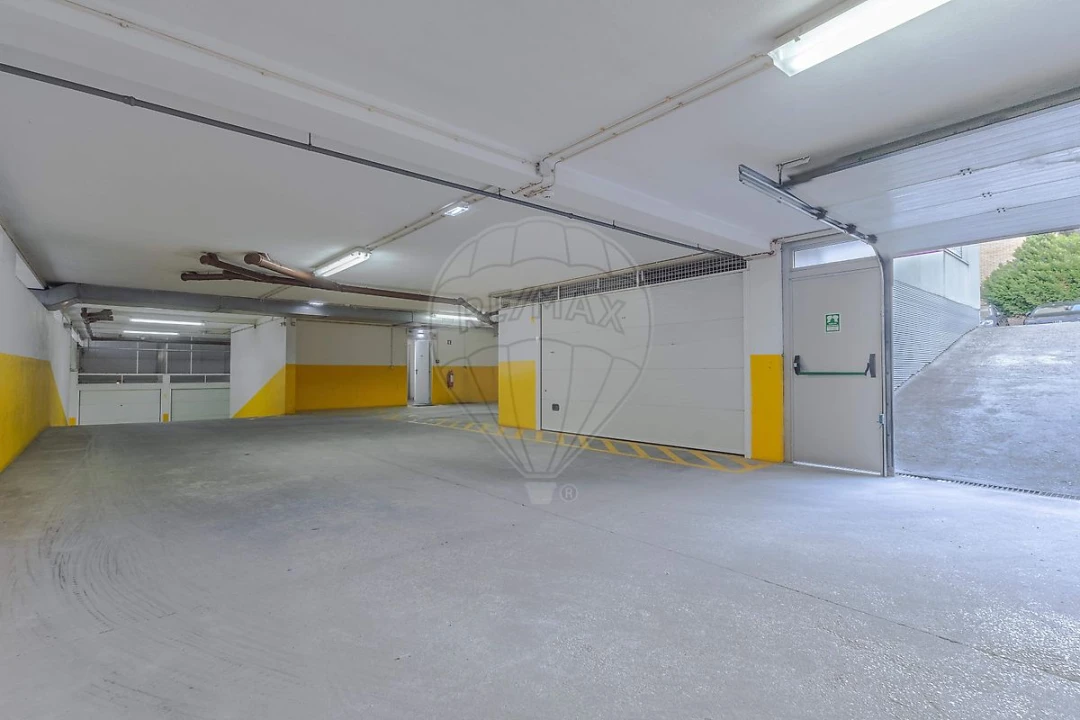 Apartamento T2 para Arrendamento em Canidelo Foto 23