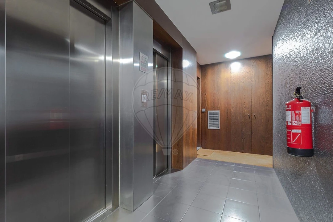 Apartamento T2 para Arrendamento em Canidelo Foto 25