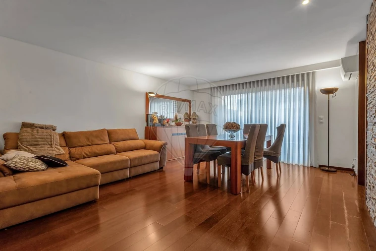Apartamento T2 para Arrendamento em Canidelo Foto 5