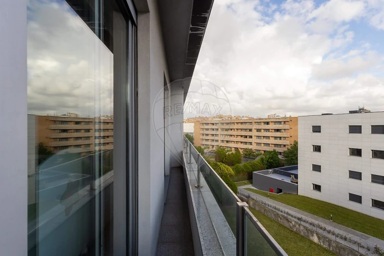 Apartamento T2 para Arrendamento em Canidelo Foto 17
