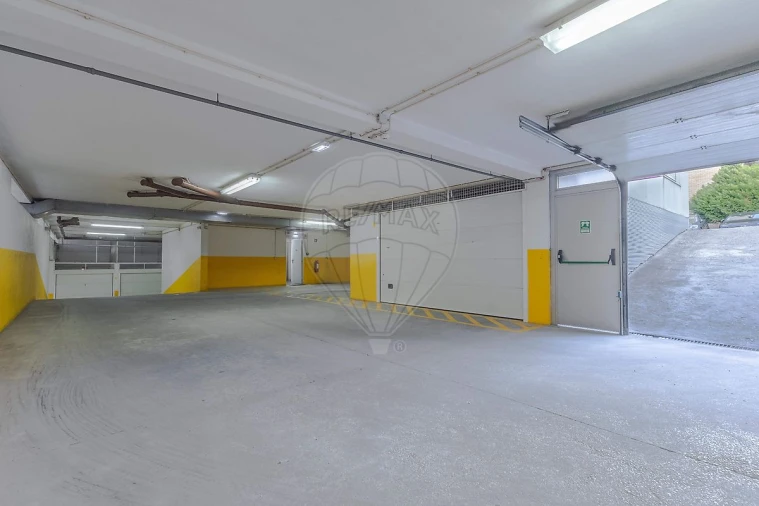 Apartamento T2 para Arrendamento em Canidelo Foto 23