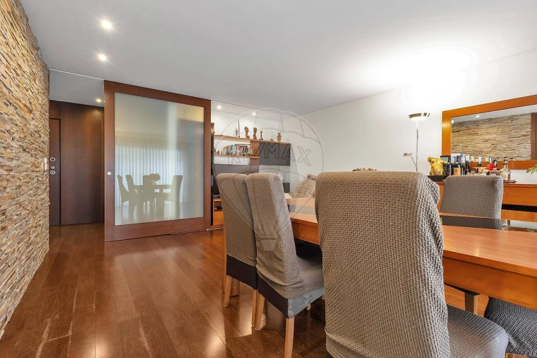 Apartamento T2 para Arrendamento em Canidelo Foto 4