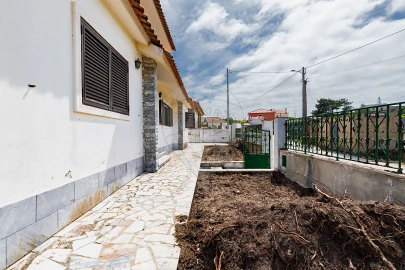 Moradia T5 para Venda em A dos Cunhados e Maceira