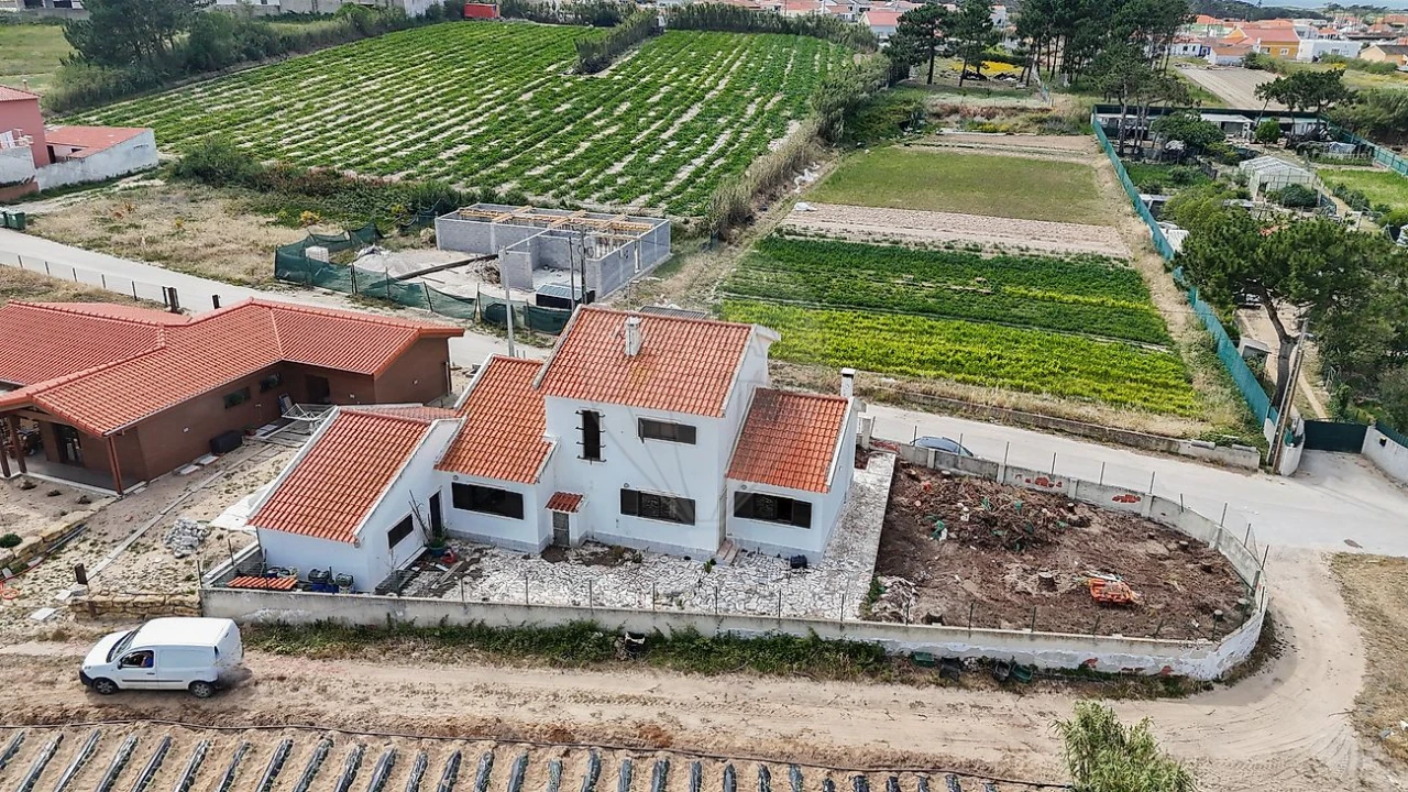 Moradia T5 para Venda em A dos Cunhados e Maceira Foto 33
