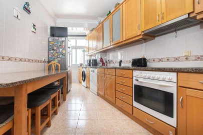 Apartamento T2 para Venda em Castanheira do Ribatejo e Cachoeiras