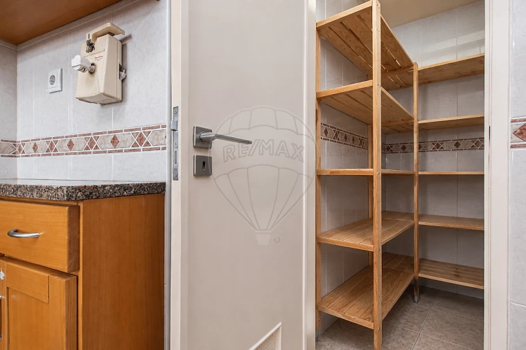 Apartamento T2 para Venda em Castanheira do Ribatejo e Cachoeiras Foto 16