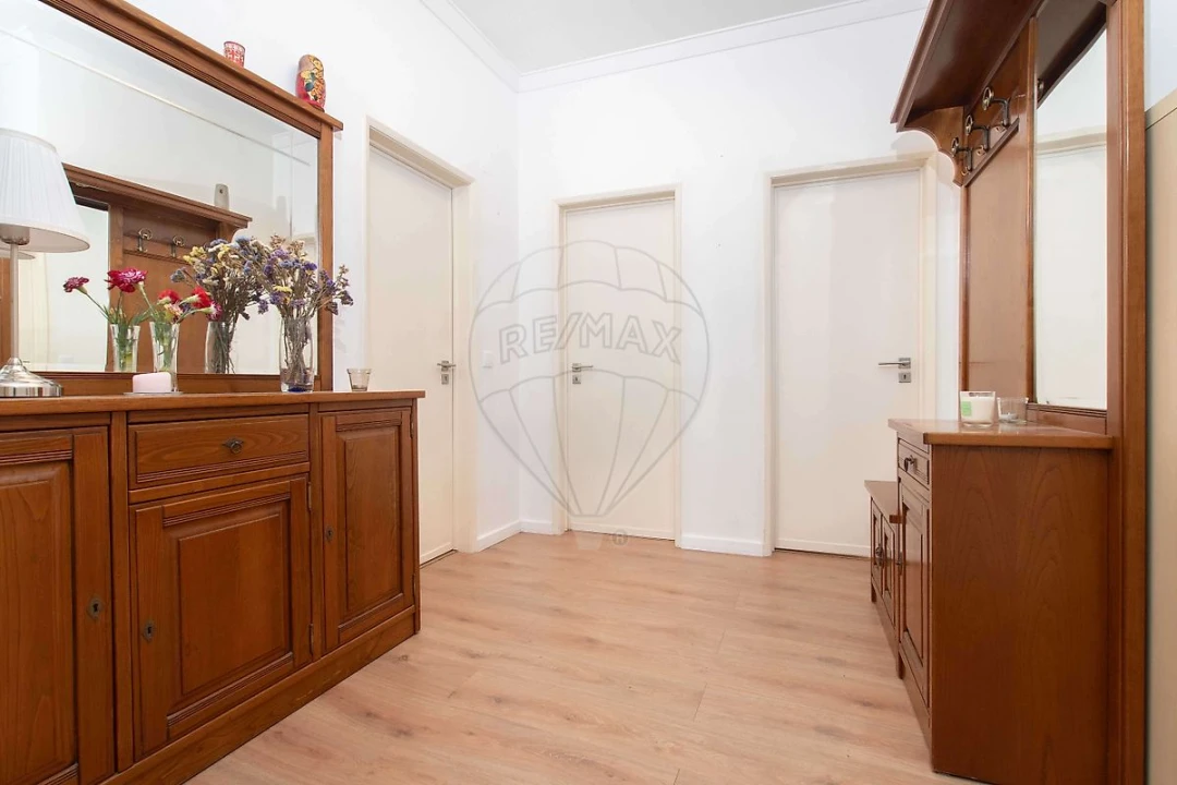 Apartamento T2 para Venda em Castanheira do Ribatejo e Cachoeiras Foto 1
