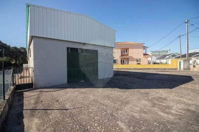 Armazém para Venda em Carregado e Cadafais