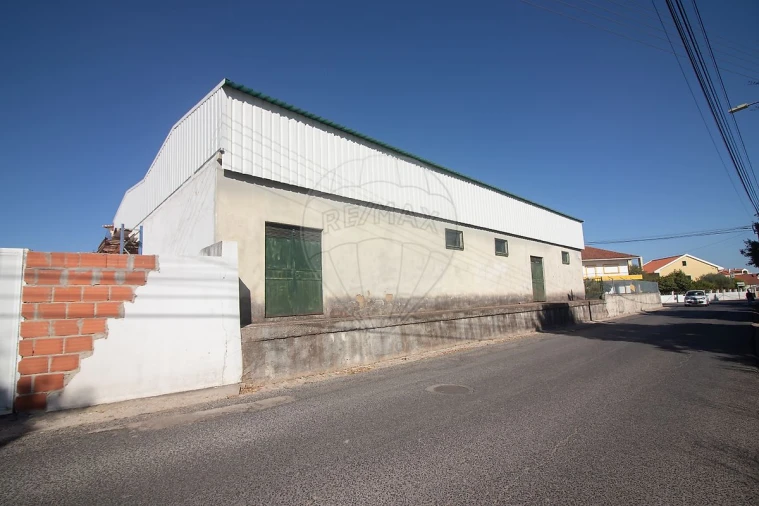 Armazém para Venda em Carregado e Cadafais Foto 2