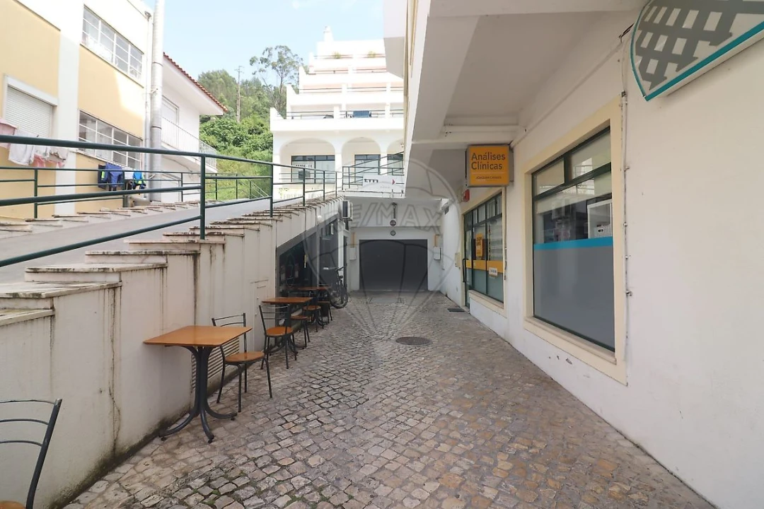 Armazém para Venda em Alenquer (Santo Estêvão e Triana) Foto 2