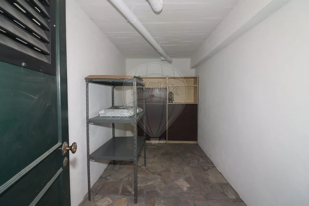 Armazém para Venda em Alenquer (Santo Estêvão e Triana) Foto 5