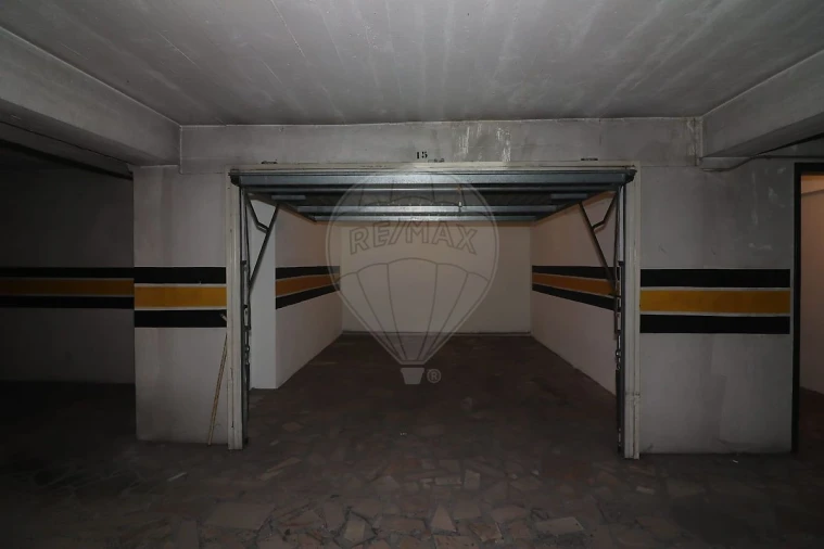 Armazém para Venda em Alenquer (Santo Estêvão e Triana) Foto 8