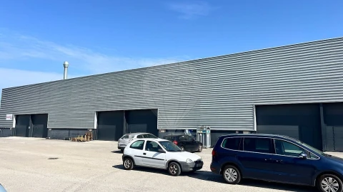 Armazém para Arrendamento em Requeixo, Nossa Senhora de Fátima e Nariz