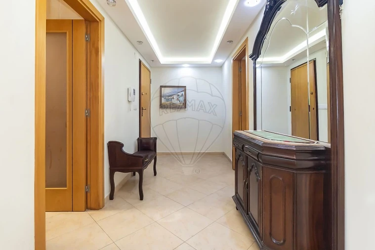 Apartamento T3 para Venda em Corroios Foto 4