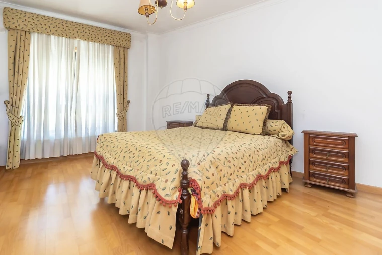 Apartamento T3 para Venda em Corroios Foto 10