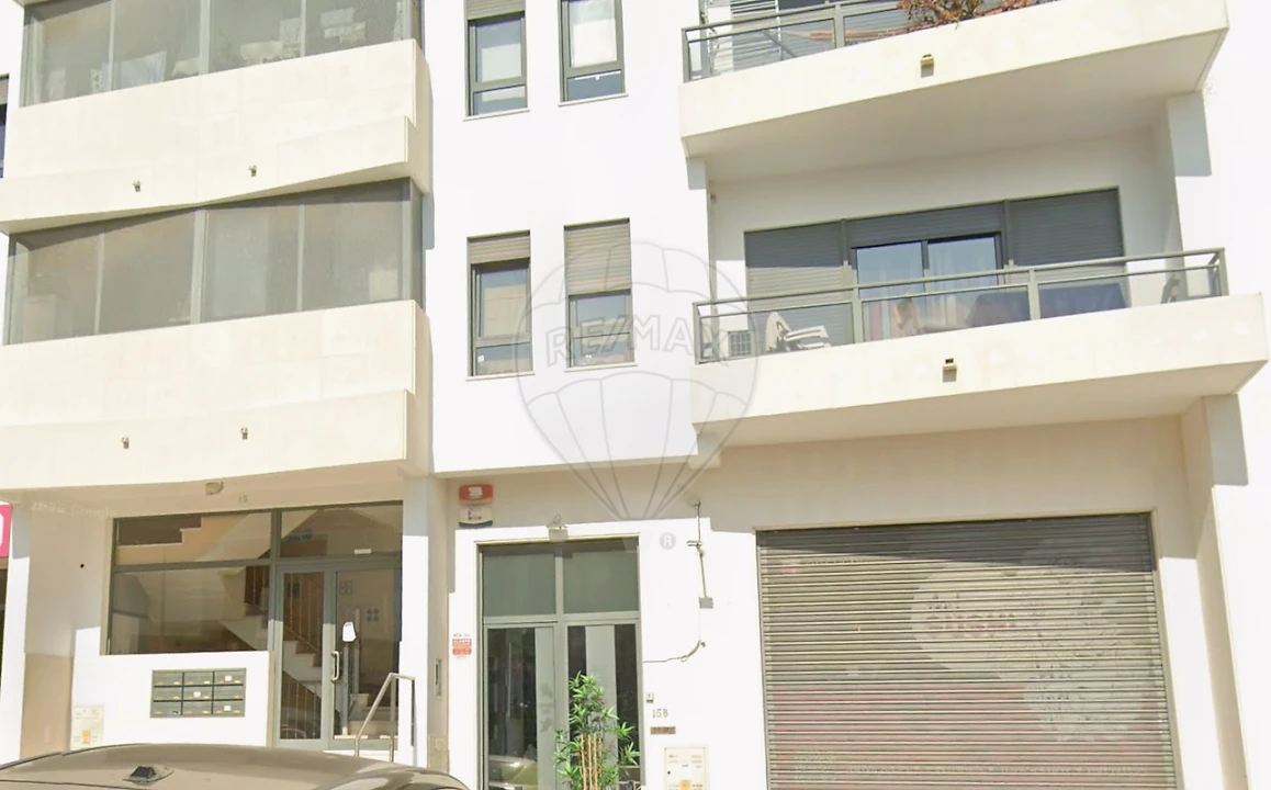 Apartamento T3 para Venda em Corroios Foto 1