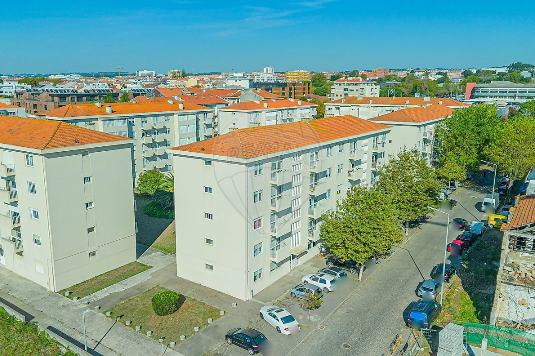 Apartamento T3 para Venda em Espinho Foto 23