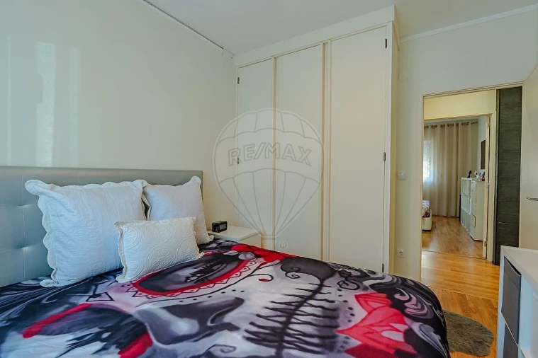 Apartamento T3 para Venda em Espinho Foto 19