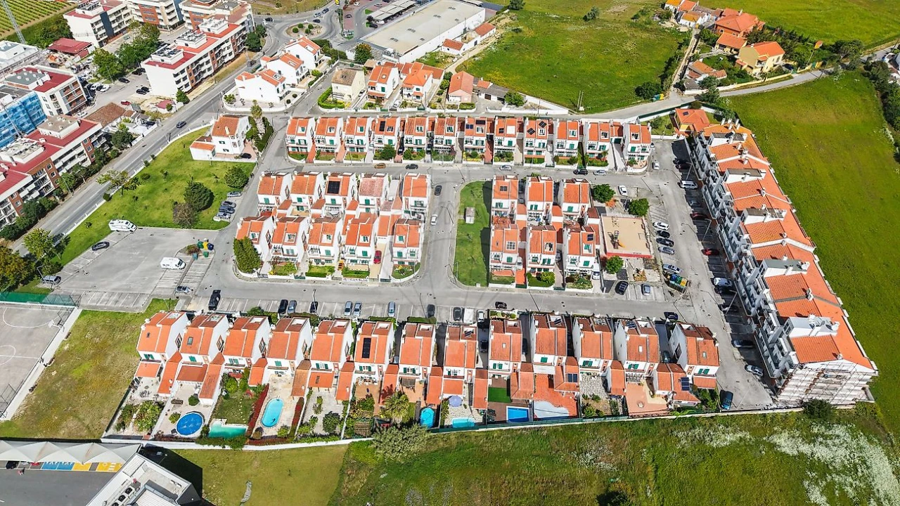 Moradia T3 para Venda em Arruda dos Vinhos Foto 1