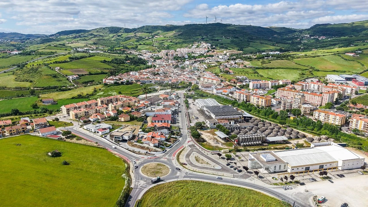 Moradia T3 para Venda em Arruda dos Vinhos Foto 3