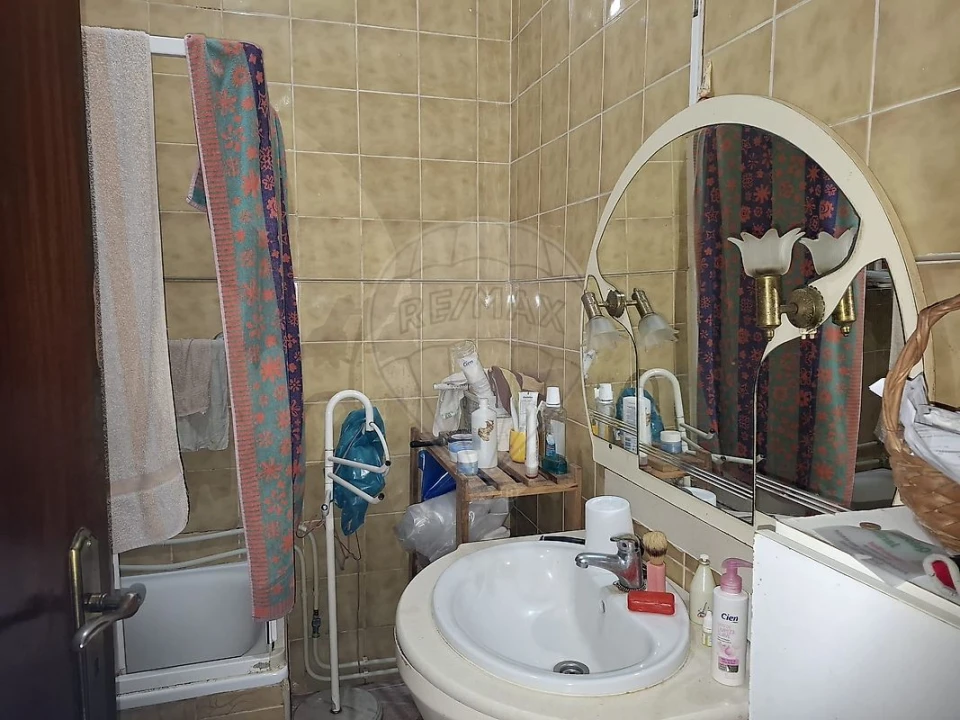 Moradia T2 para Venda em Rio Maior Foto 6