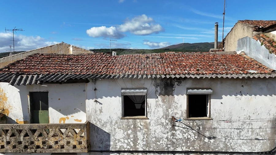 Moradia T2 para Venda em São Vicente da Beira Foto 5