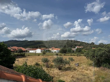 Moradia T4 para Venda em Monfortinho e Salvaterra do Extremo