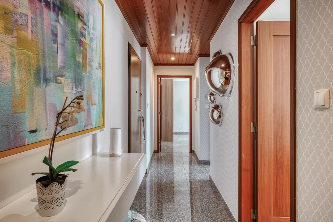 Apartamento T1 para Venda em Ramada e Caneças Foto 1